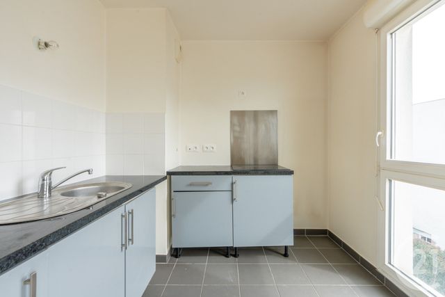 Afficher la photo en grand Appartement F3 à vendre - 3 pièces - 65.22 m2 - CHAMPIGNY SUR MARNE - 94 - ILE-DE-FRANCE - Century 21 Afc