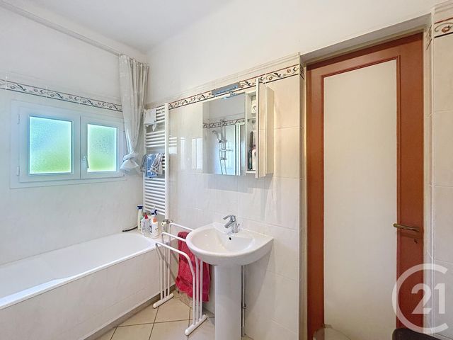 maison à vendre - 6 pièces - 118.77 m2 - CHAMPIGNY SUR MARNE - 94 - ILE-DE-FRANCE - Century 21 Afc