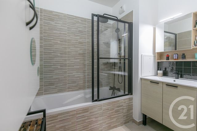Afficher la photo en grand Appartement F3 à vendre - 3 pièces - 63.04 m2 - CHAMPIGNY SUR MARNE - 94 - ILE-DE-FRANCE - Century 21 Afc