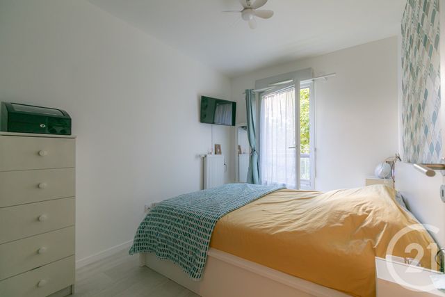 Afficher la photo en grand Appartement F3 à vendre - 3 pièces - 63.04 m2 - CHAMPIGNY SUR MARNE - 94 - ILE-DE-FRANCE - Century 21 Afc