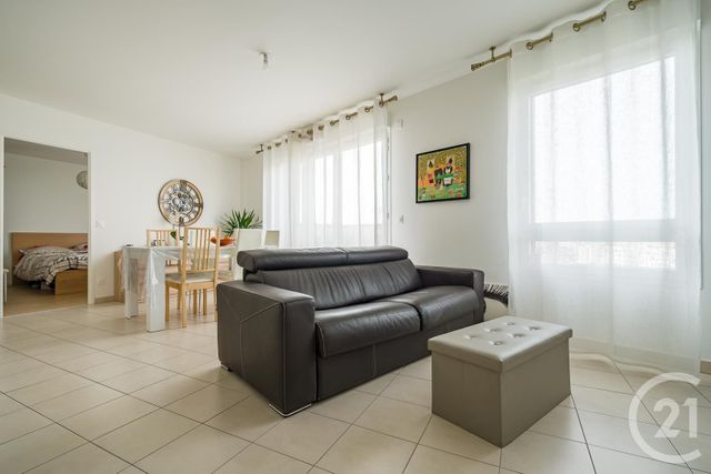Appartement F3 à vendre - 3 pièces - 65.28 m2 - CHAMPIGNY SUR MARNE - 94 - ILE-DE-FRANCE - Century 21 Afc