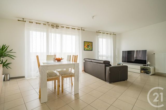 Appartement F3 à vendre - 3 pièces - 65.28 m2 - CHAMPIGNY SUR MARNE - 94 - ILE-DE-FRANCE - Century 21 Afc