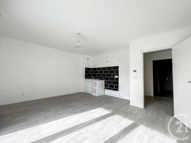 Appartement Studio à louer - 1 pièce - 28.2 m2 - CHAMPIGNY SUR MARNE - 94 - ILE-DE-FRANCE - Century 21 Afc