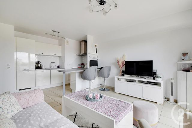 Appartement F3 à louer - 3 pièces - 56.44 m2 - CHAMPIGNY SUR MARNE - 94 - ILE-DE-FRANCE - Century 21 Afc