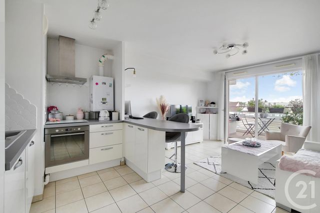 Appartement F3 à louer - 3 pièces - 56.44 m2 - CHAMPIGNY SUR MARNE - 94 - ILE-DE-FRANCE - Century 21 Afc
