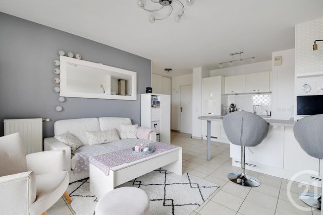 Appartement F3 à louer - 3 pièces - 56.44 m2 - CHAMPIGNY SUR MARNE - 94 - ILE-DE-FRANCE - Century 21 Afc