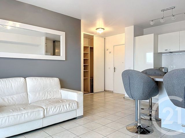 Appartement F3 à louer - 3 pièces - 56.44 m2 - CHAMPIGNY SUR MARNE - 94 - ILE-DE-FRANCE - Century 21 Afc