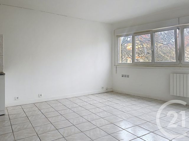Appartement F1 à louer - 1 pièce - 37.5 m2 - CHAMPIGNY SUR MARNE - 94 - ILE-DE-FRANCE - Century 21 Afc