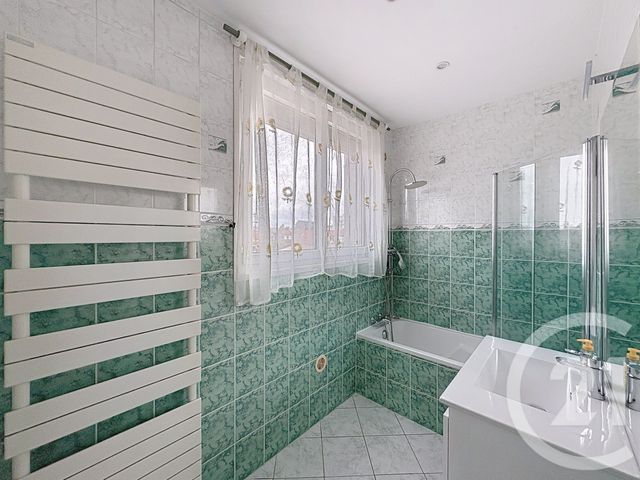 Appartement F4 à louer - 4 pièces - 82.72 m2 - CHAMPIGNY SUR MARNE - 94 - ILE-DE-FRANCE - Century 21 Afc