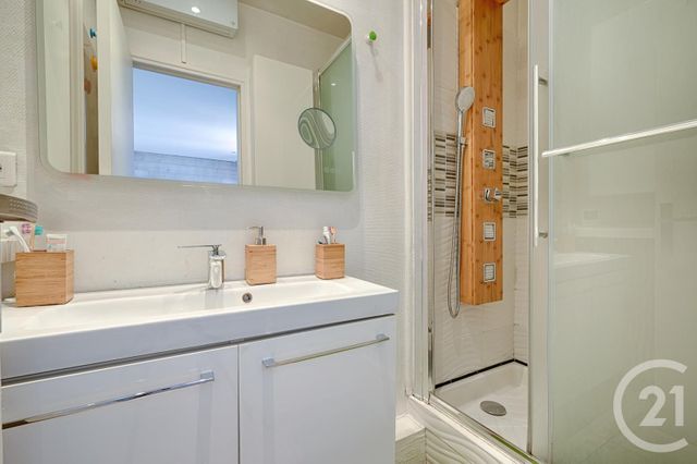 Appartement F2 à vendre - 2 pièces - 50.29 m2 - CHAMPIGNY SUR MARNE - 94 - ILE-DE-FRANCE - Century 21 Afc