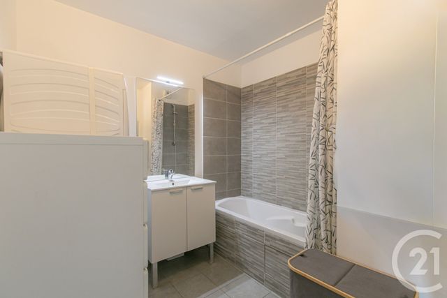 Appartement à vendre - 3 pièces - 61.58 m2 - CHAMPIGNY SUR MARNE - 94 - ILE-DE-FRANCE - Century 21 Afc