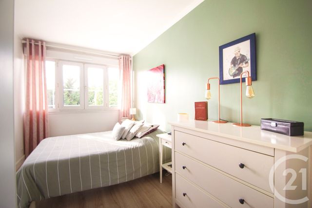 Appartement F4 à vendre - 4 pièces - 67.22 m2 - CHAMPIGNY SUR MARNE - 94 - ILE-DE-FRANCE - Century 21 Afc