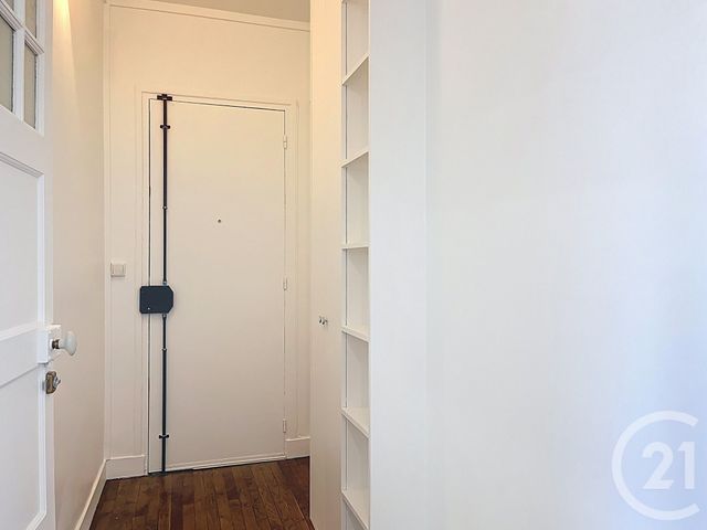 Appartement F1 à louer - 1 pièce - 27.7 m2 - CLICHY - 92 - ILE-DE-FRANCE - Century 21 Afc