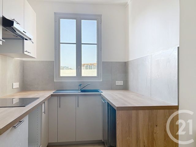 Appartement F1 à louer - 1 pièce - 27.7 m2 - CLICHY - 92 - ILE-DE-FRANCE - Century 21 Afc