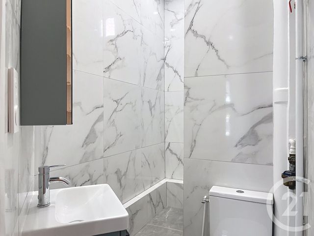 Appartement F1 à louer - 1 pièce - 27.7 m2 - CLICHY - 92 - ILE-DE-FRANCE - Century 21 Afc