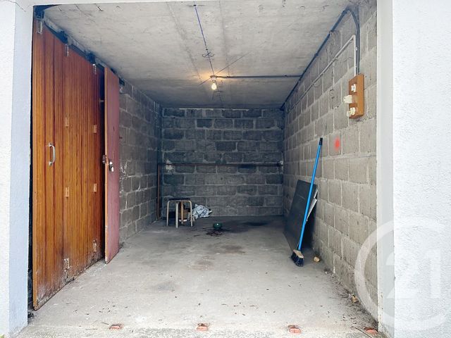 parking à louer - 11.0 m2 - CHAMPIGNY SUR MARNE - 94 - ILE-DE-FRANCE - Century 21 Afc