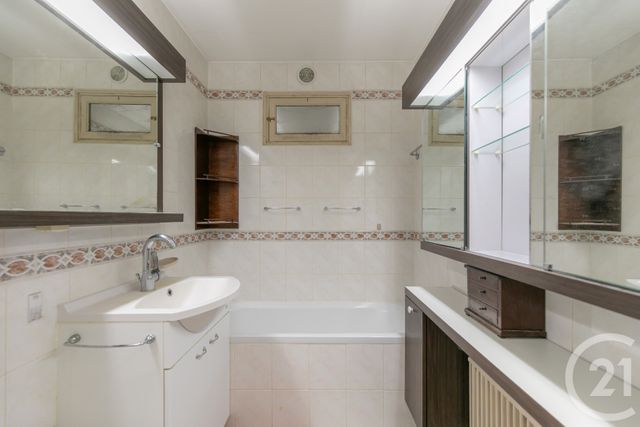 maison à vendre - 8 pièces - 134.72 m2 - CHAMPIGNY SUR MARNE - 94 - ILE-DE-FRANCE - Century 21 Afc