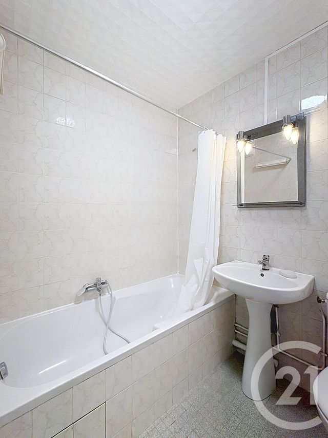 Appartement Studio à louer - 1 pièce - 28.58 m2 - CHAMPIGNY SUR MARNE - 94 - ILE-DE-FRANCE - Century 21 Afc