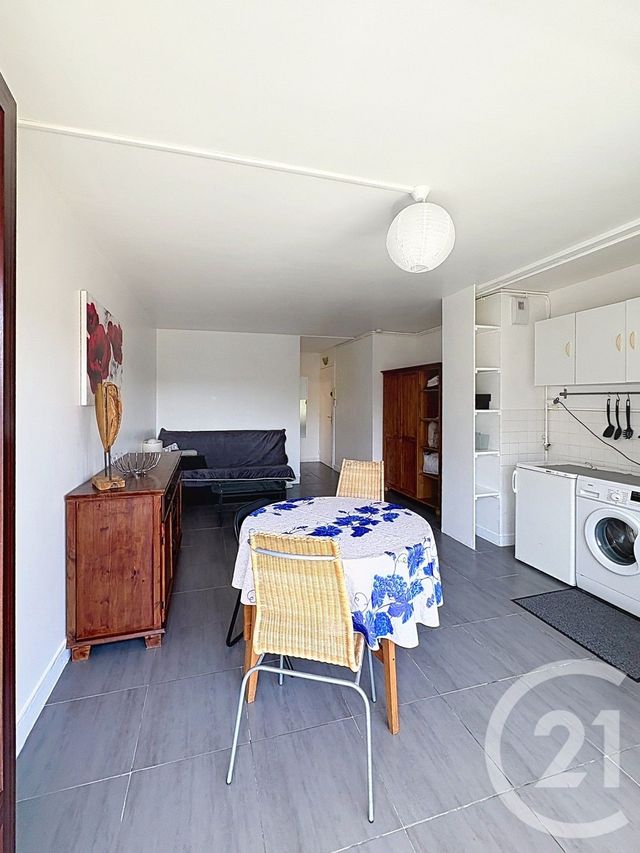 Appartement Studio à louer - 1 pièce - 28.58 m2 - CHAMPIGNY SUR MARNE - 94 - ILE-DE-FRANCE - Century 21 Afc