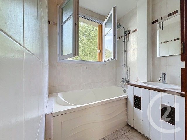 Appartement F4 à vendre - 4 pièces - 63.0 m2 - CHAMPIGNY SUR MARNE - 94 - ILE-DE-FRANCE - Century 21 Afc