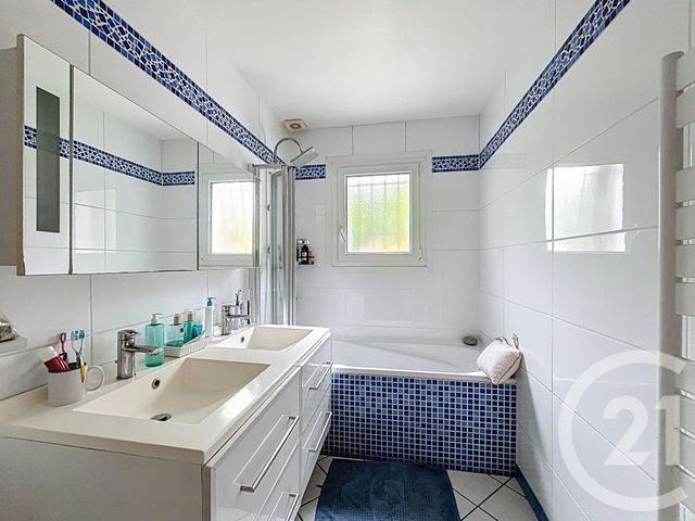 maison à louer - 7 pièces - 114.3 m2 - CHAMPIGNY SUR MARNE - 94 - ILE-DE-FRANCE - Century 21 Afc