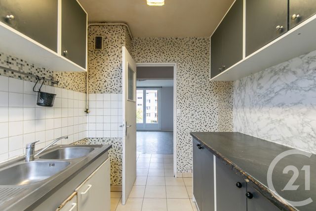Appartement F3 à vendre - 3 pièces - 54.02 m2 - CHAMPIGNY SUR MARNE - 94 - ILE-DE-FRANCE - Century 21 Afc