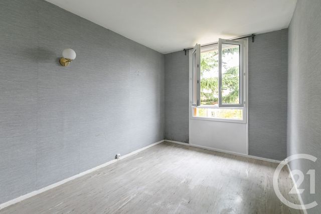 Appartement F3 à vendre - 3 pièces - 54.02 m2 - CHAMPIGNY SUR MARNE - 94 - ILE-DE-FRANCE - Century 21 Afc