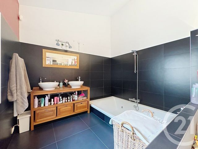 Afficher la photo en grand maison à vendre - 6 pièces - 119.27 m2 - CHAMPIGNY SUR MARNE - 94 - ILE-DE-FRANCE - Century 21 Afc