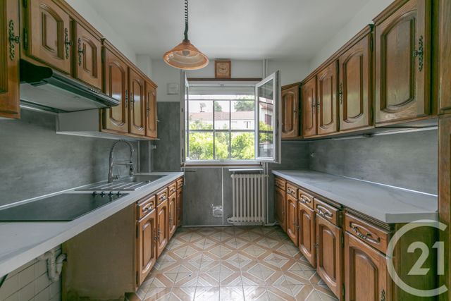 Appartement F4 à vendre - 4 pièces - 81.51 m2 - CHAMPIGNY SUR MARNE - 94 - ILE-DE-FRANCE - Century 21 Afc