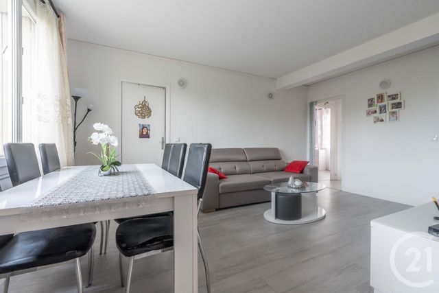 Appartement F4 à vendre - 4 pièces - 59.82 m2 - CHAMPIGNY SUR MARNE - 94 - ILE-DE-FRANCE - Century 21 Afc