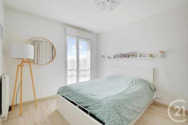 Appartement F3 à vendre - 3 pièces - 56.0 m2 - CHAMPIGNY SUR MARNE - 94 - ILE-DE-FRANCE - Century 21 Afc